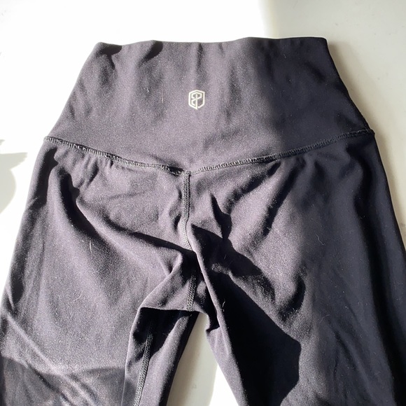 Born Primitive Inspire cropped Leggings - Picture 2 of 4